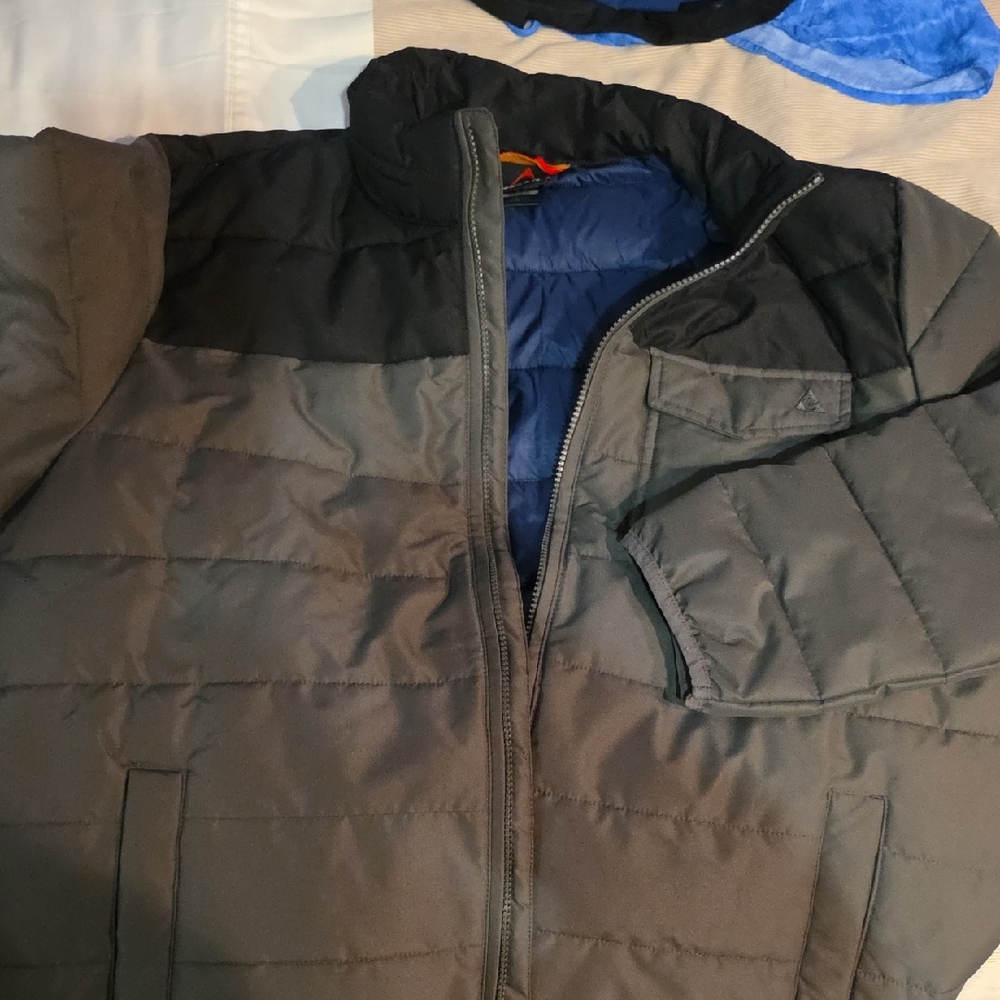 Gerry Weber Men's Black and Blue Puffer Jacket